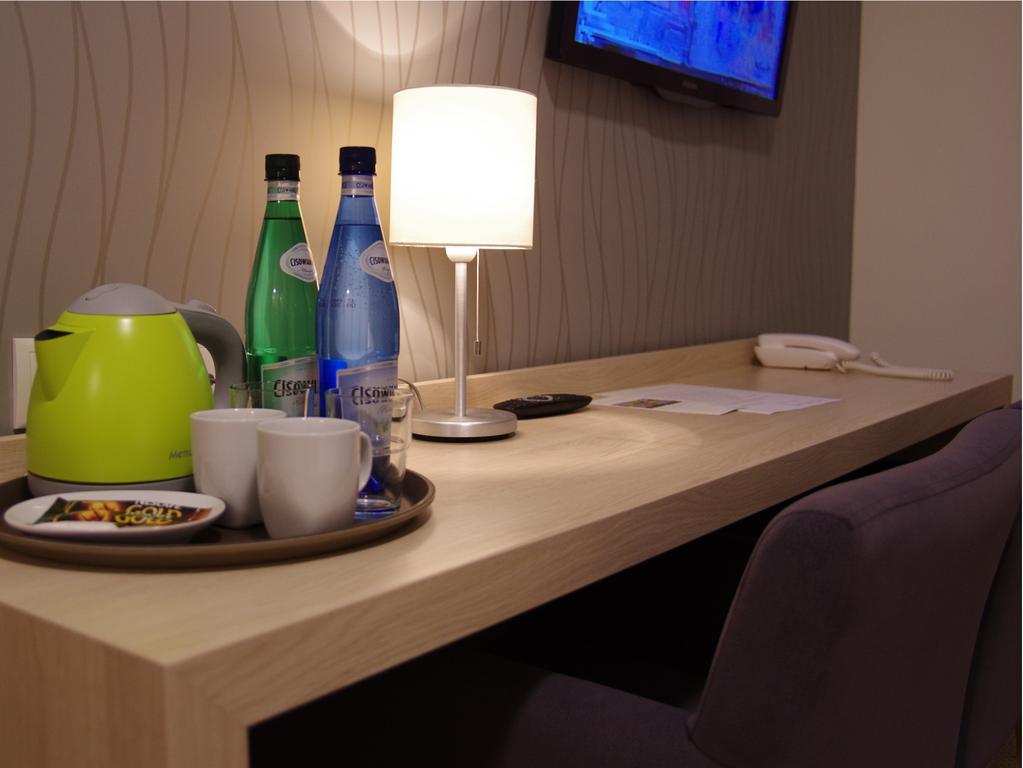 Hotel Uniejow Oda fotoğraf