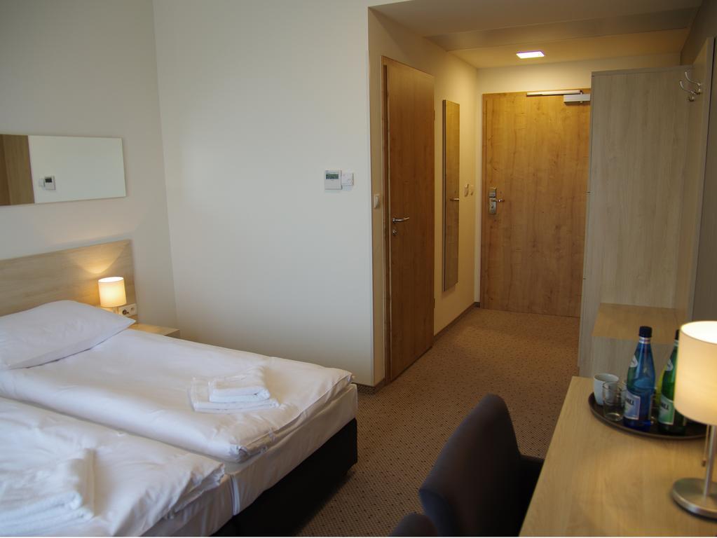 Hotel Uniejow Dış mekan fotoğraf