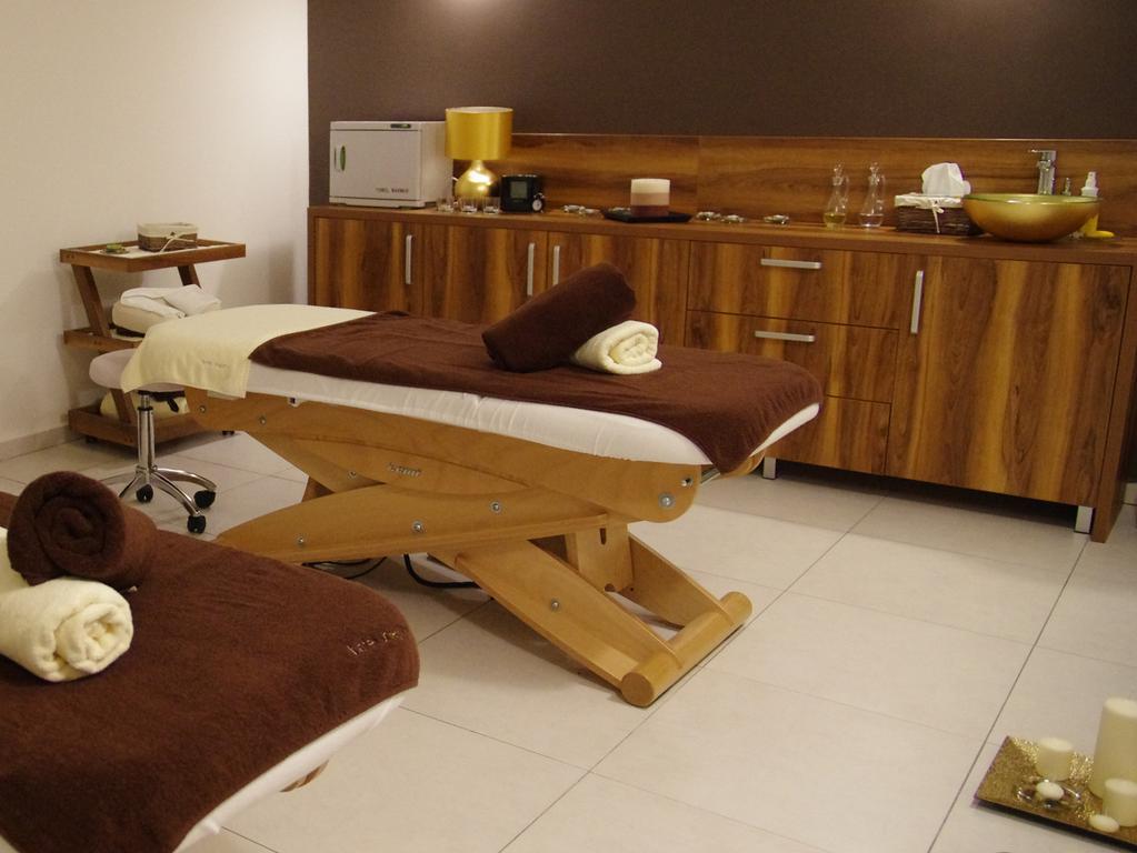 Hotel Uniejow Dış mekan fotoğraf